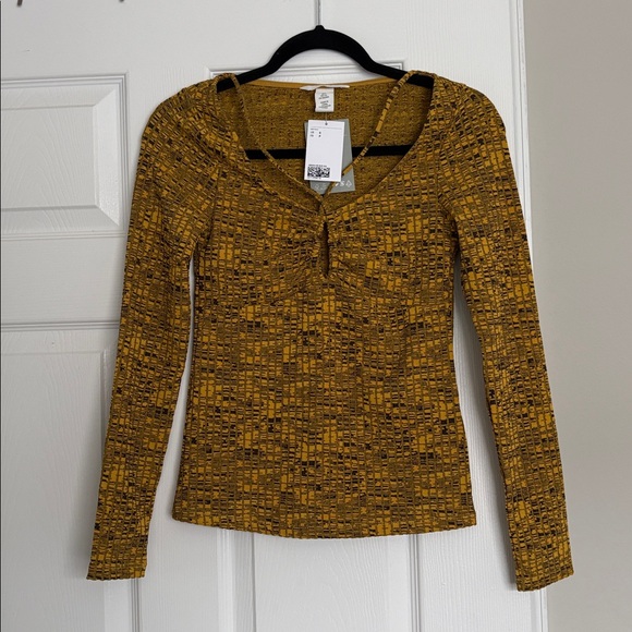 Ribbed Top - Picture 4 of 7